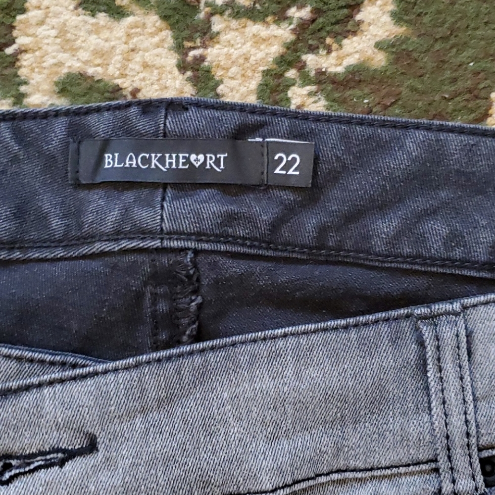 Jeans - Picture 6 of 6